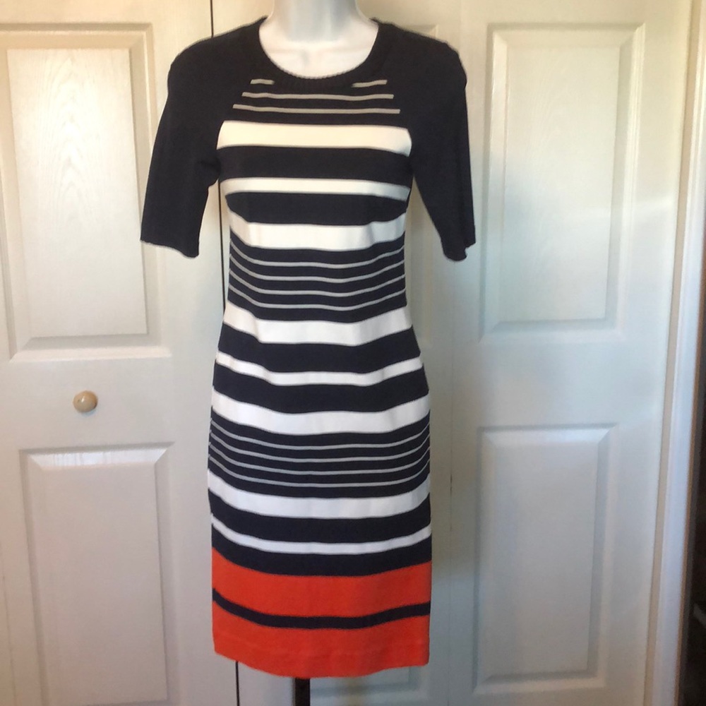 Micheal Kors Dress. Form fitting